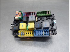 Recambio de caja reles / fusibles para mercedes-benz vito mixto (447) combi referencia OEM IAM   