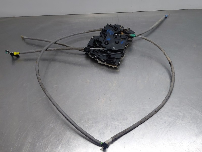 Recambio de cerradura puerta trasera derecha para mercedes-benz vito mixto (447) combi referencia OEM IAM   