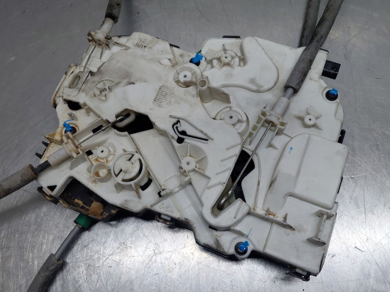 Recambio de cerradura puerta trasera derecha para mercedes-benz vito mixto (447) combi referencia OEM IAM   
