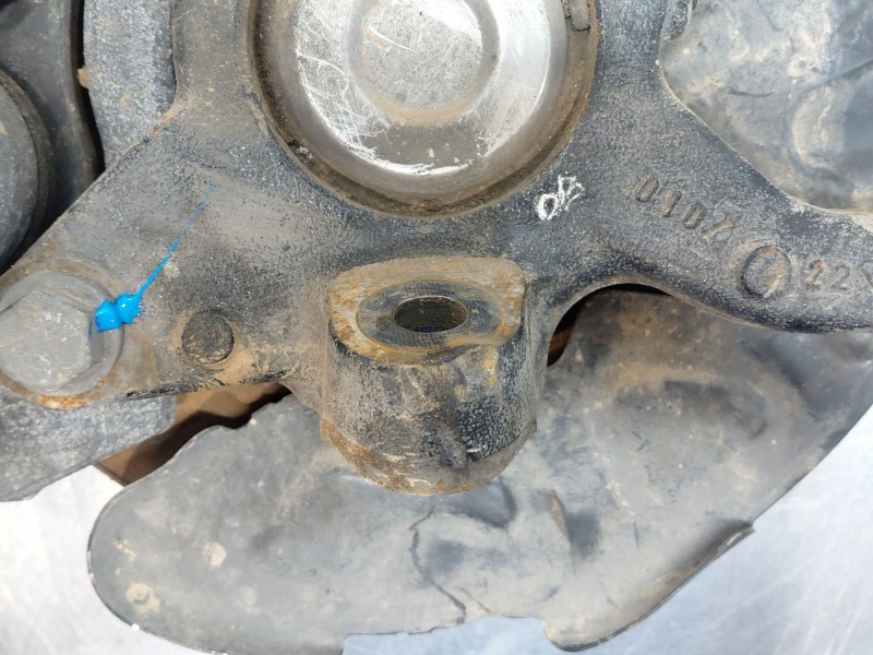 Recambio de mangueta delantera izquierda para mercedes-benz vito mixto (447) combi referencia OEM IAM   