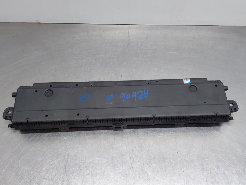 Recambio de pantalla multifuncion para renault grand scénic ii (jm0/1_) 1.9 dci (jm14) referencia OEM IAM   
