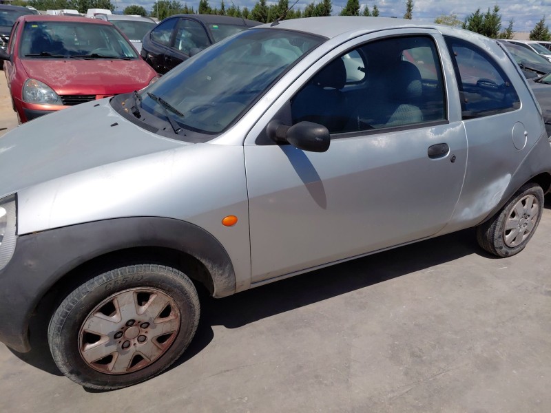 ford ka (rb_) del año 2002