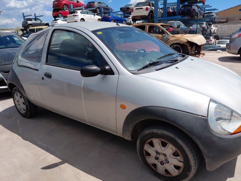 ford ka (rb_) del año 2002