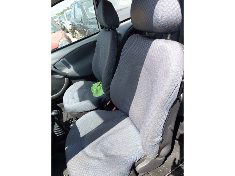 ford ka (rb_) del año 2002