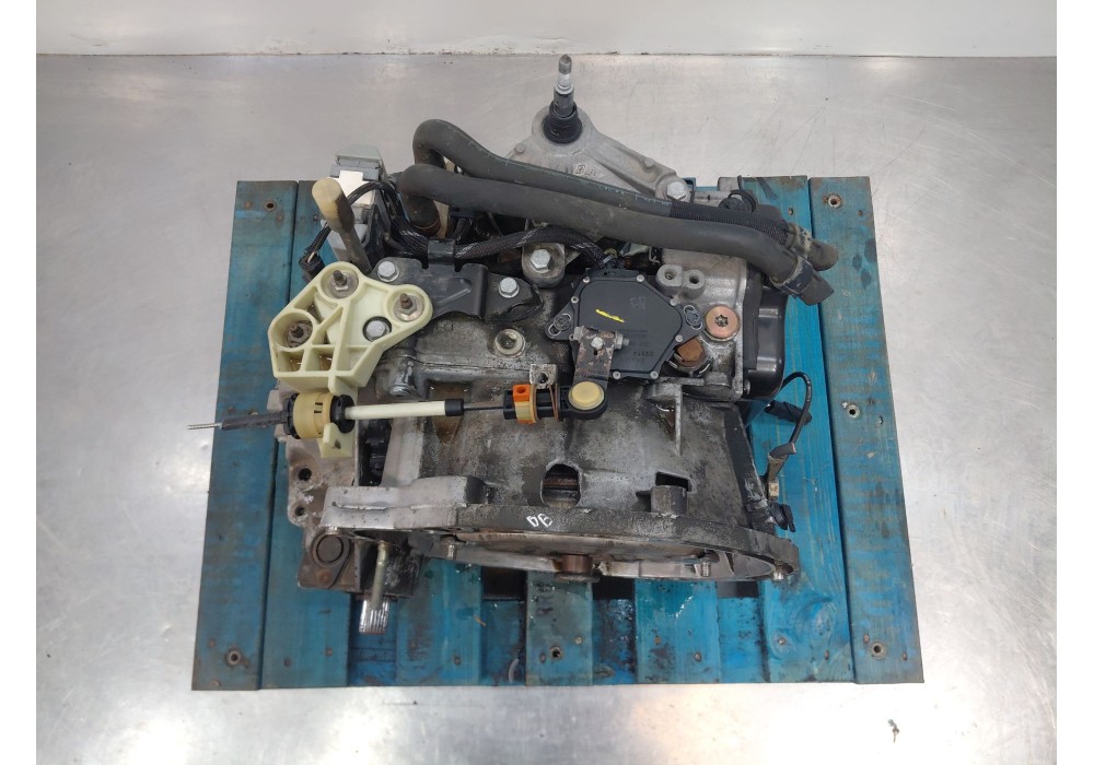 Recambio de caja cambios para renault scénic ii (jm0/1_) 2.0 (jm05, jm0u, jm1n, jm1u, jm2v) referencia OEM IAM 8200082084  