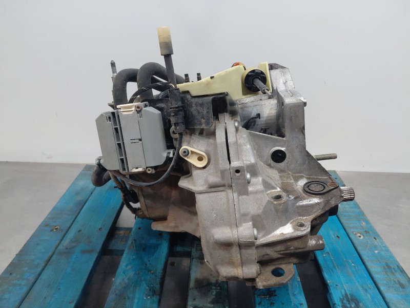 Recambio de caja cambios para renault scénic ii (jm0/1_) 2.0 (jm05, jm0u, jm1n, jm1u, jm2v) referencia OEM IAM 8200082084  