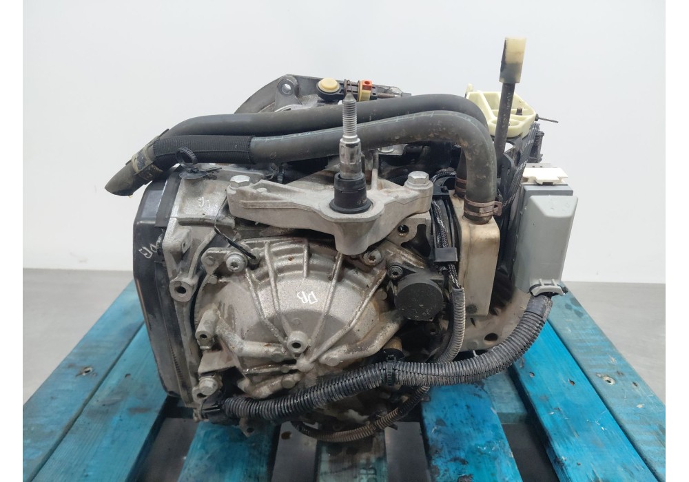 Recambio de caja cambios para renault scénic ii (jm0/1_) 2.0 (jm05, jm0u, jm1n, jm1u, jm2v) referencia OEM IAM 8200082084  