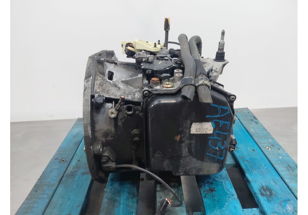 Recambio de caja cambios para renault scénic ii (jm0/1_) 2.0 (jm05, jm0u, jm1n, jm1u, jm2v) referencia OEM IAM 8200082084  