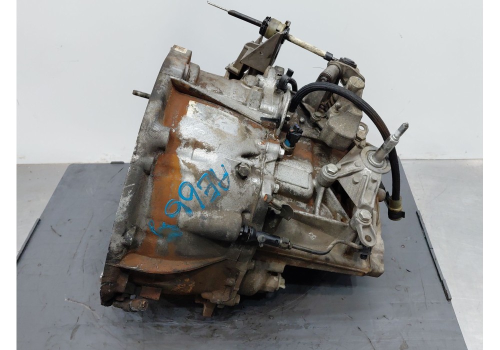 Recambio de caja cambios para renault scénic ii (jm0/1_) 1.9 dci (jm14) referencia OEM IAM 7711135752 8200128325 