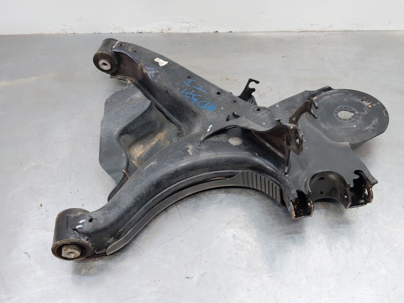 Recambio de brazo suspension inferior trasero izquierdo para mercedes-benz vito mixto (447) combi referencia OEM IAM A4473505300