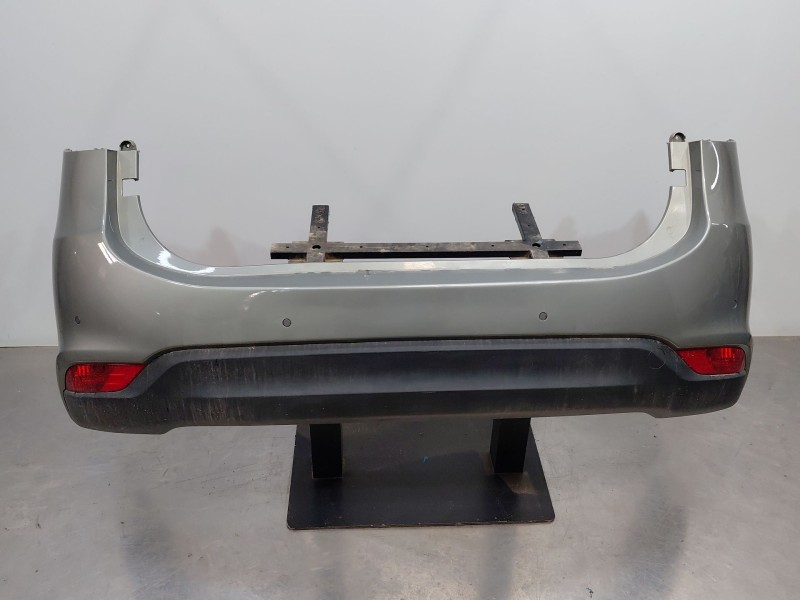 Recambio de paragolpes trasero para kia carens iv 1.7 crdi referencia OEM IAM 86611A4010  