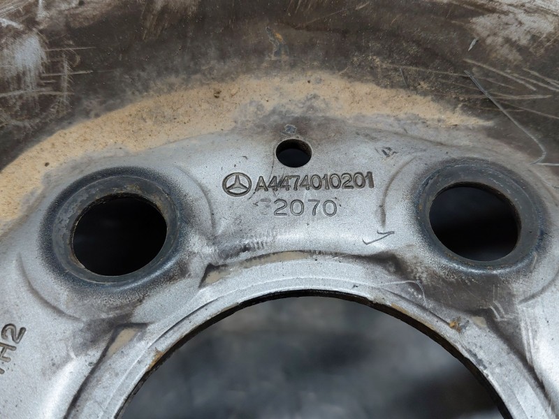 Recambio de llanta para mercedes-benz vito mixto (447) combi referencia OEM IAM A4474010201  
