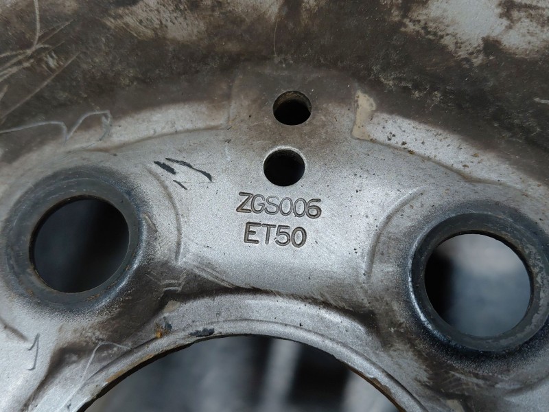 Recambio de llanta para mercedes-benz vito mixto (447) combi referencia OEM IAM A4474010201  