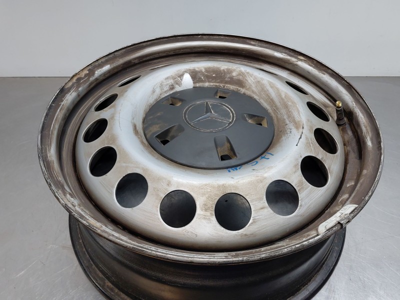 Recambio de llanta para mercedes-benz vito mixto (447) combi referencia OEM IAM A4474010201  