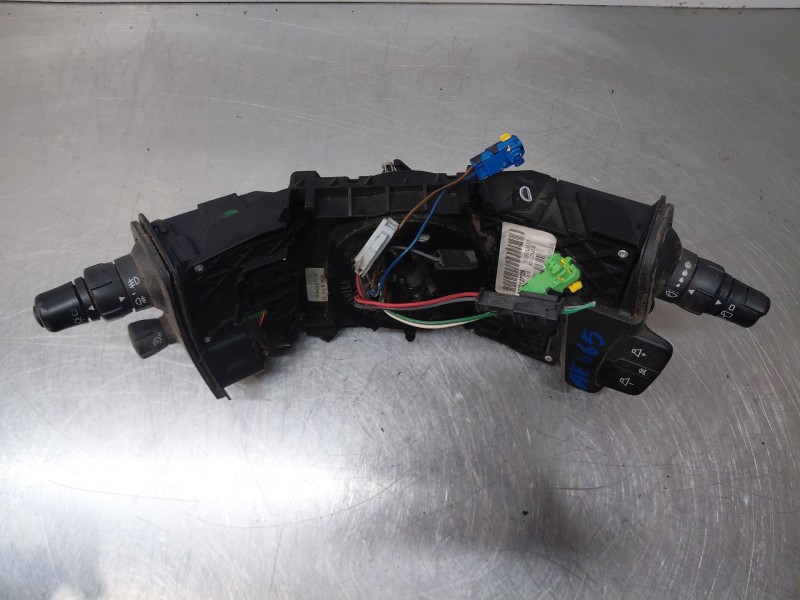 Recambio de mando multifuncion para renault scénic ii (jm0/1_) 1.9 dci (jm14) referencia OEM IAM 8200127728 7701060399 