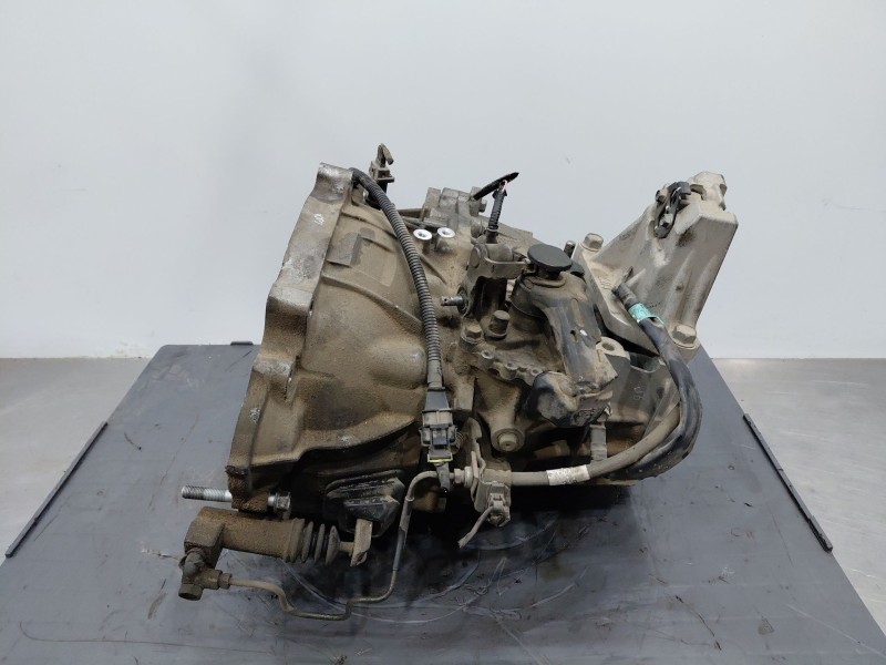 Recambio de caja cambios para kia carens iv 1.7 crdi referencia OEM IAM 430003D686  