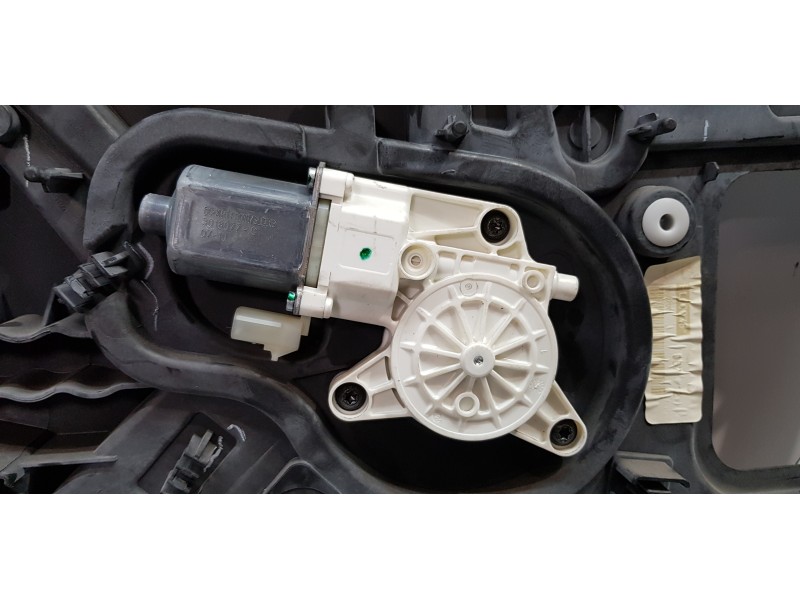 Recambio de elevalunas trasero izquierdo para chrysler grand voyager limited referencia OEM IAM 3016660G  