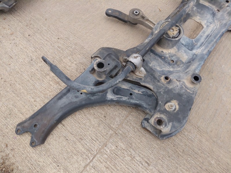 Recambio de puente delantero para skoda yeti (5l) 1.2 tsi referencia OEM IAM 1K0199313AQ  