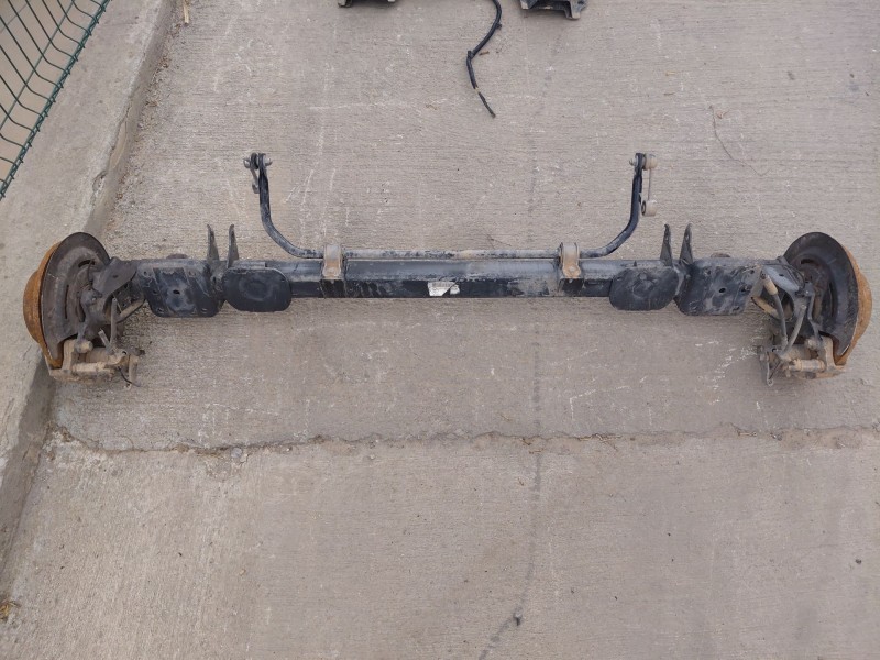 Recambio de puente trasero para nissan nv 400 l3h2 referencia OEM IAM 5540100Q1L  