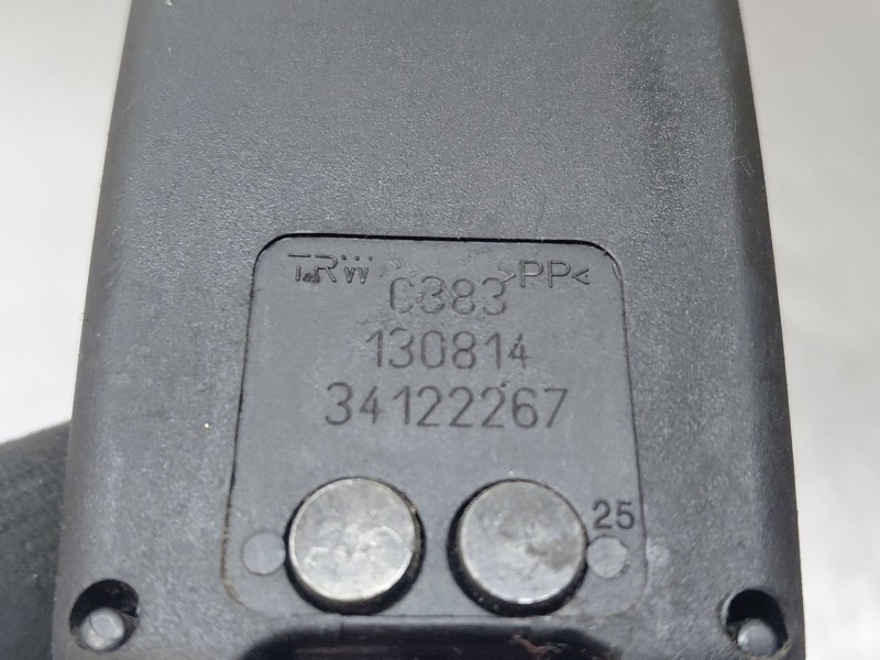 Recambio de enganche del cinturon delantero izq para ford ka (ru8) 1.2 referencia OEM IAM 1751160  