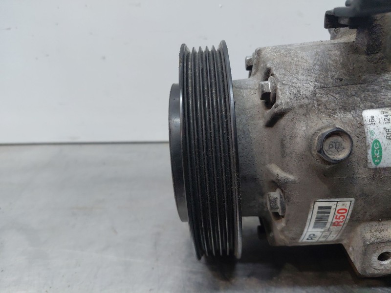 Recambio de compresor aire acondicionado para kia carens iv 1.7 crdi referencia OEM IAM 97701A4500  