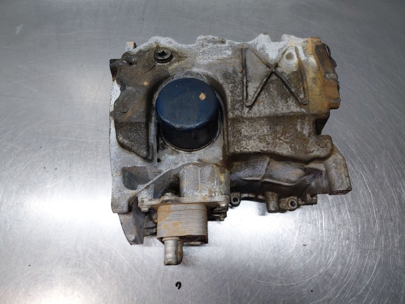 Recambio de carter para dacia sandero essence referencia OEM IAM 111112161R  