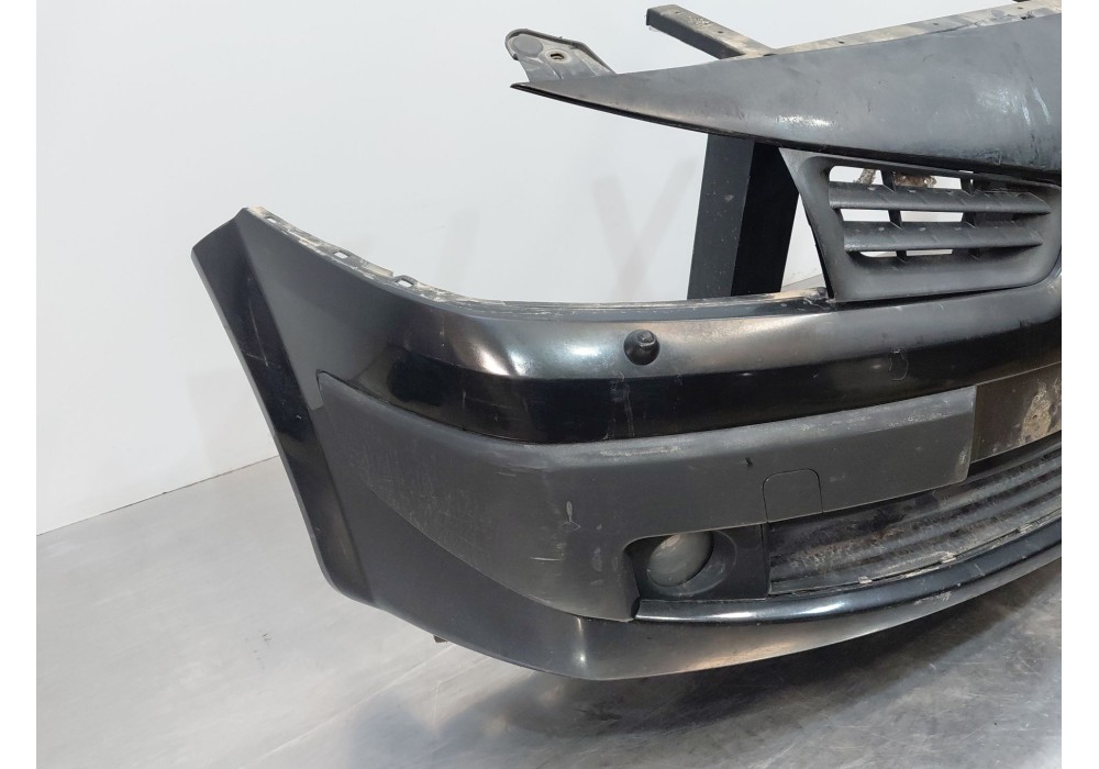 Recambio de paragolpes delantero para renault megane ii coupé-cabriolet (em0/1_) 1.9 dci referencia OEM IAM 7701476892  