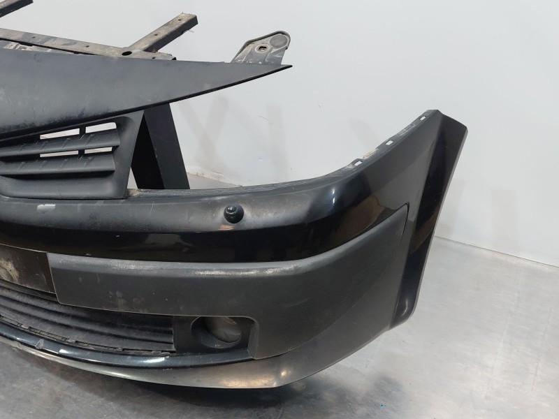 Recambio de paragolpes delantero para renault megane ii coupé-cabriolet (em0/1_) 1.9 dci referencia OEM IAM 7701476892  