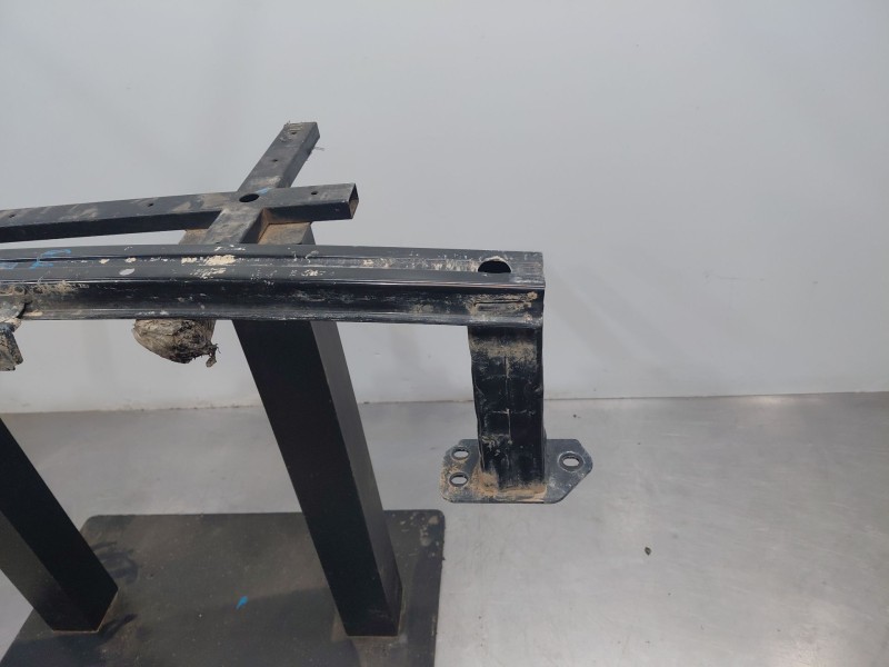 Recambio de travesaño inferior delantero para opel mokka x selective referencia OEM IAM 42607557  