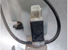 Recambio de deposito limpia para kia carens iv 1.7 crdi referencia OEM IAM 98610A4100 98610A4000  2