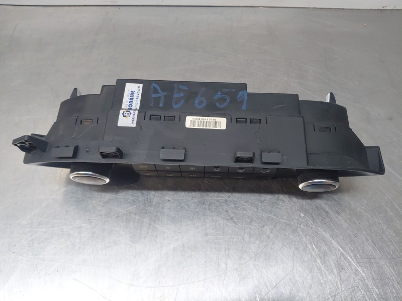 Recambio de mando climatizador para kia carens iv 1.7 crdi referencia OEM IAM 97250A4200CA  