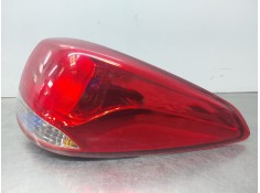 Recambio de piloto trasero derecho para kia carens iv 1.7 crdi referencia OEM IAM 92402A4010  