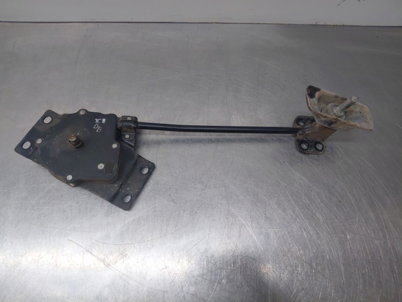 Recambio de soporte rueda repuesto para kia carens iv 1.7 crdi referencia OEM IAM 628501D000  