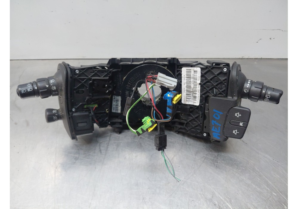 Recambio de mando multifuncion para renault scénic ii (jm0/1_) 1.5 dci (jm1e, jm16) referencia OEM IAM 7701060399  