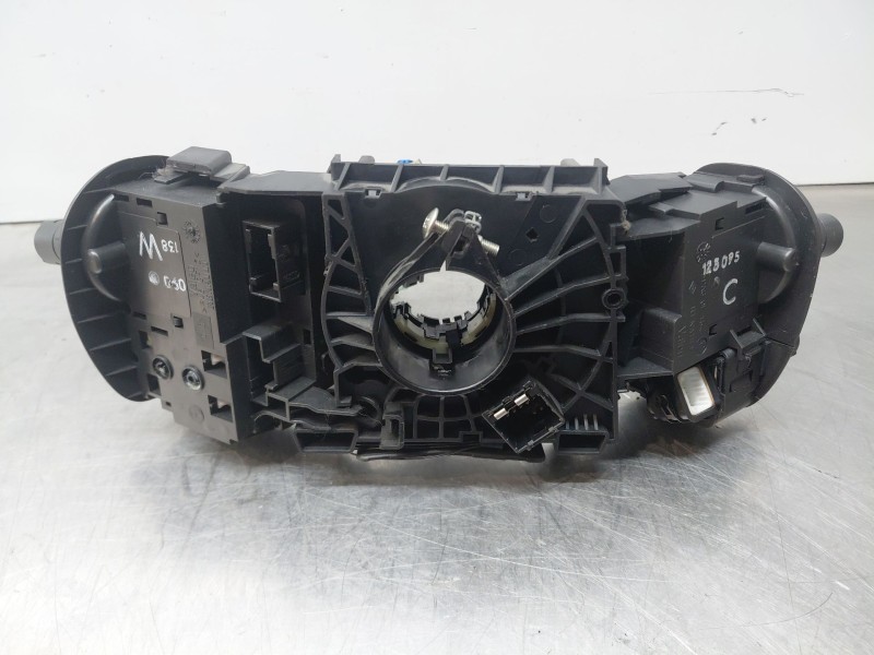 Recambio de mando multifuncion para renault scénic ii (jm0/1_) 1.5 dci (jm1e, jm16) referencia OEM IAM 7701060399  