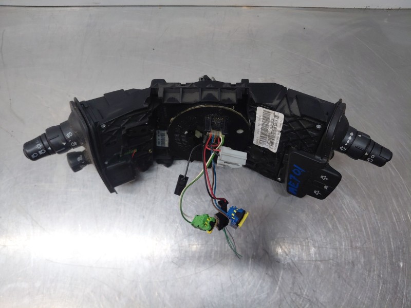 Recambio de mando multifuncion para renault scénic ii (jm0/1_) 1.5 dci (jm1e, jm16) referencia OEM IAM 7701060399  