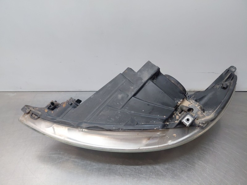 Recambio de faro derecho para ford ka (ru8) 1.2 referencia OEM IAM 1566724  