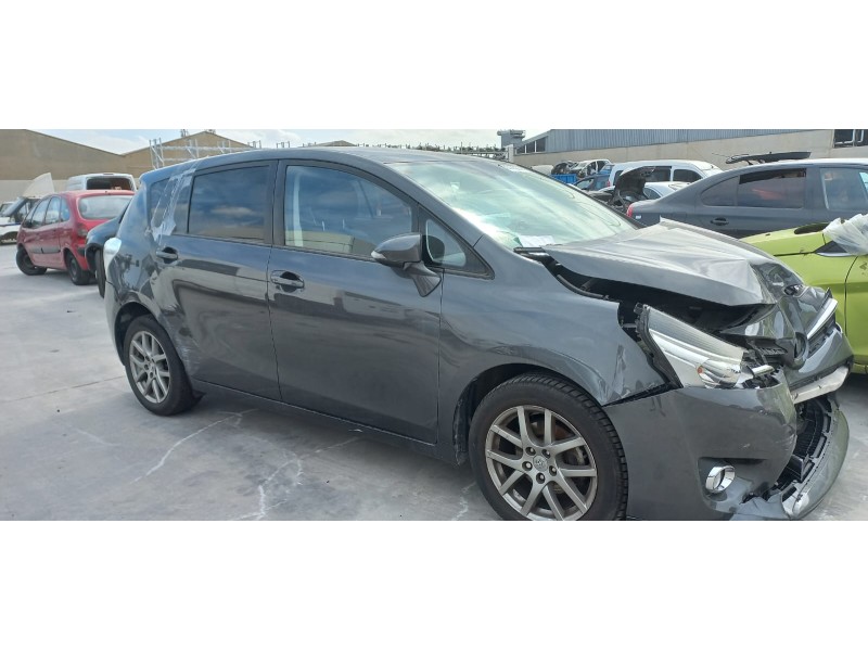 toyota verso del año 2013