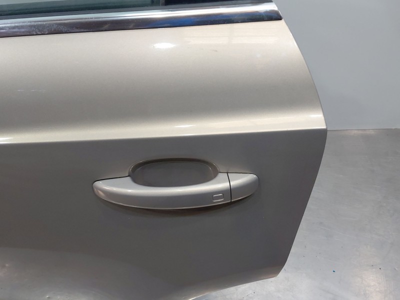 Recambio de puerta trasera izquierda para audi q3 (8ub, 8ug) 2.0 tdi quattro referencia OEM IAM 8U0833051  