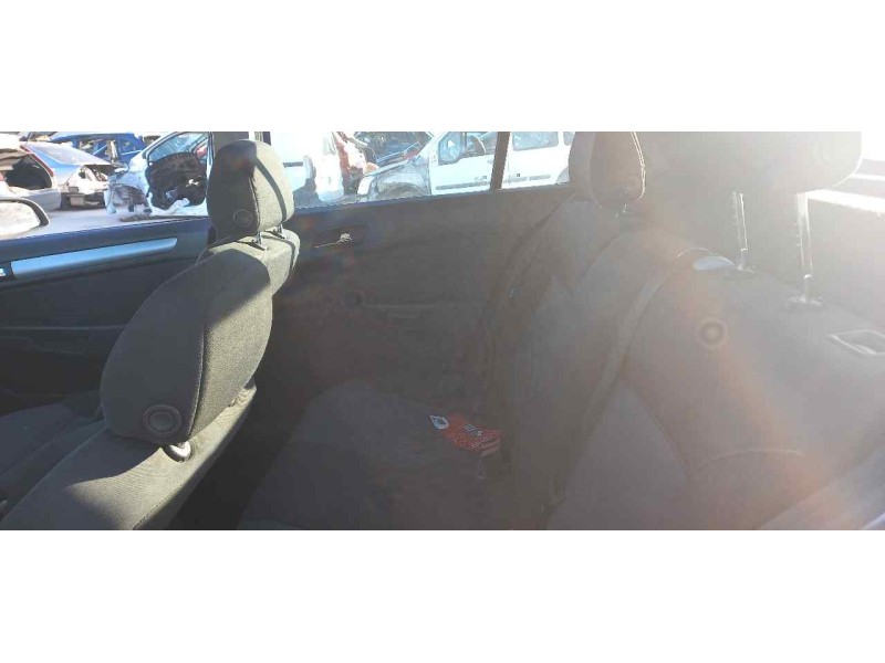 opel astra h berlina del año 2007