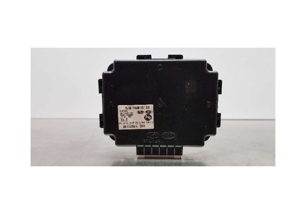 Recambio de modulo electronico para kia sportage basic 2wd referencia OEM IAM 95300D9AA0  