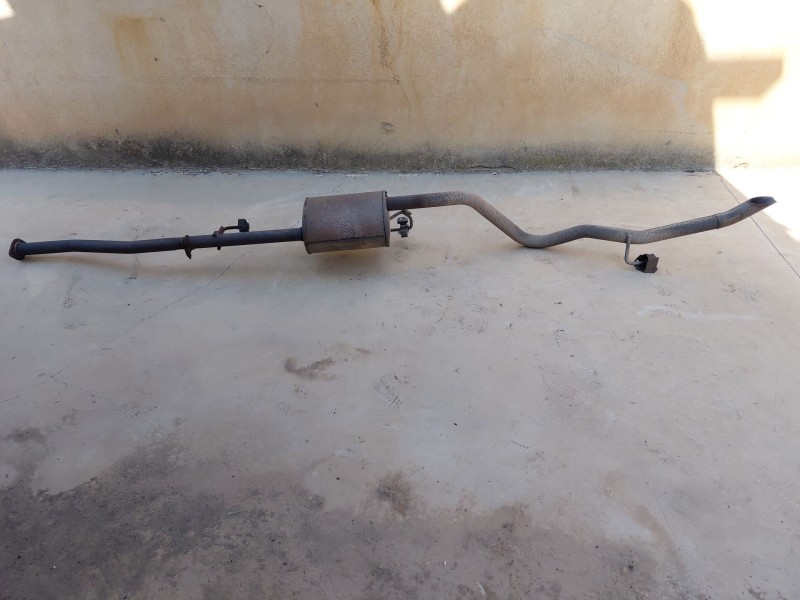 Recambio de silenciador trasero para nissan navara pick-up (np300) 4x4 referencia OEM IAM 201004JA1A  