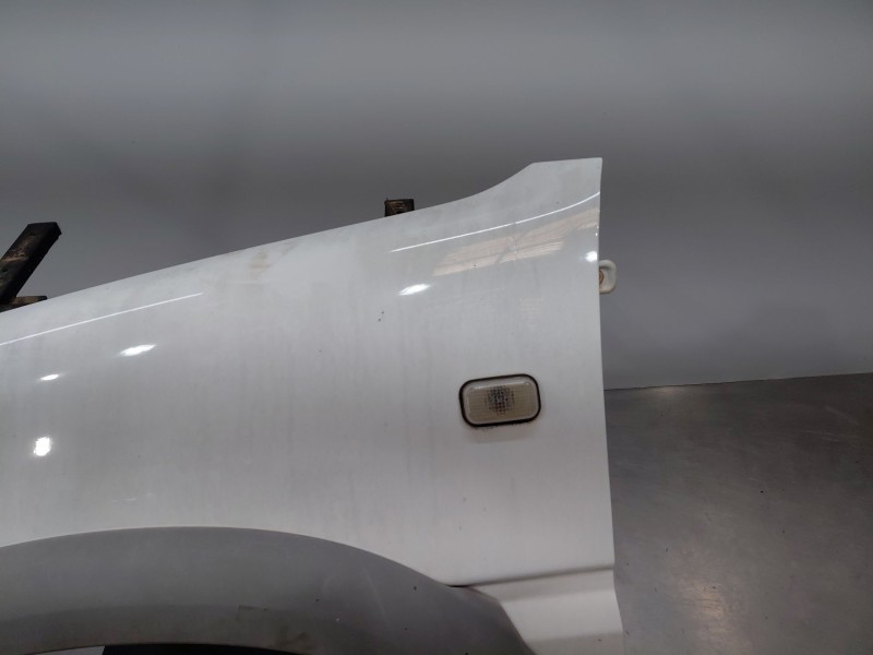 Recambio de aleta delantera izquierda para nissan terrano ii (r20) 2.7 tdi 4wd referencia OEM IAM 631010X030  