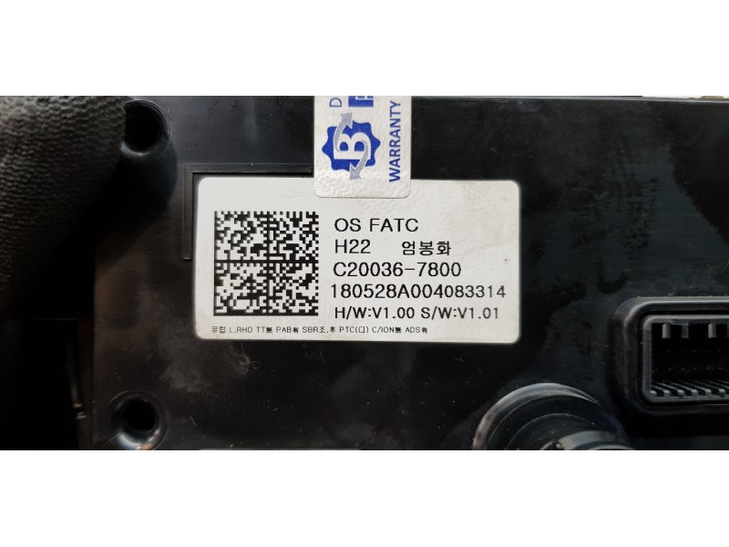 Recambio de mando climatizador para hyundai kona klass 2wd referencia OEM IAM 97250J9360TMT C200367800 