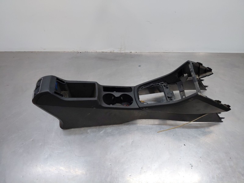 Recambio de consola central para audi q3 (8ub, 8ug) 2.0 tdi quattro referencia OEM IAM 8U18632416PS  