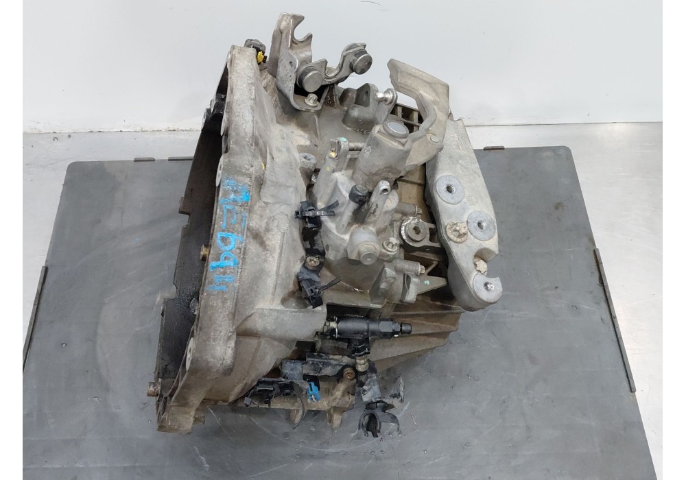 Recambio de caja cambios para opel zafira / zafira family b (a05) 1.9 cdti (m75) referencia OEM IAM MZ4  