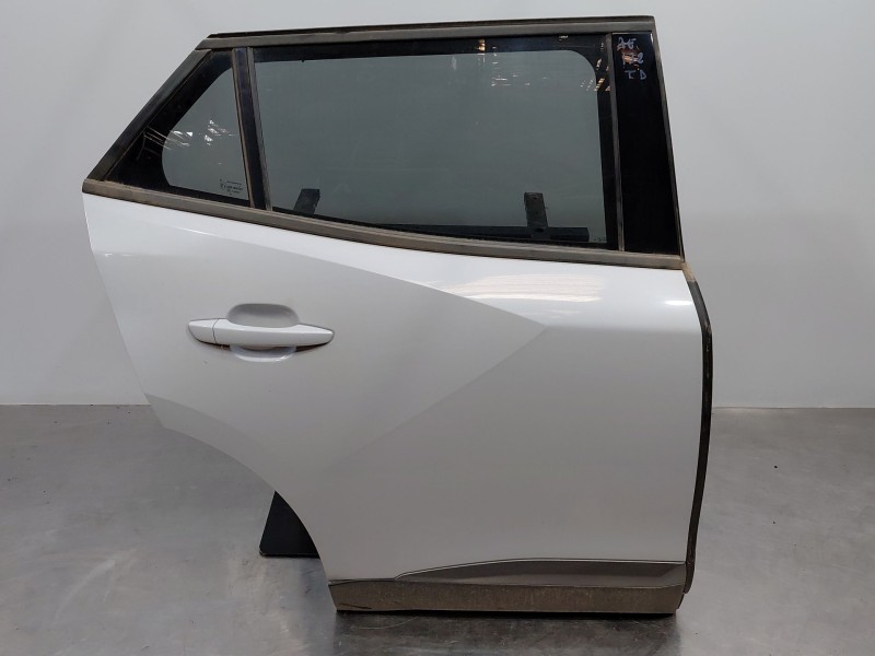 Recambio de puerta trasera derecha para peugeot 2008 (p2) allure referencia OEM IAM 9831048080  