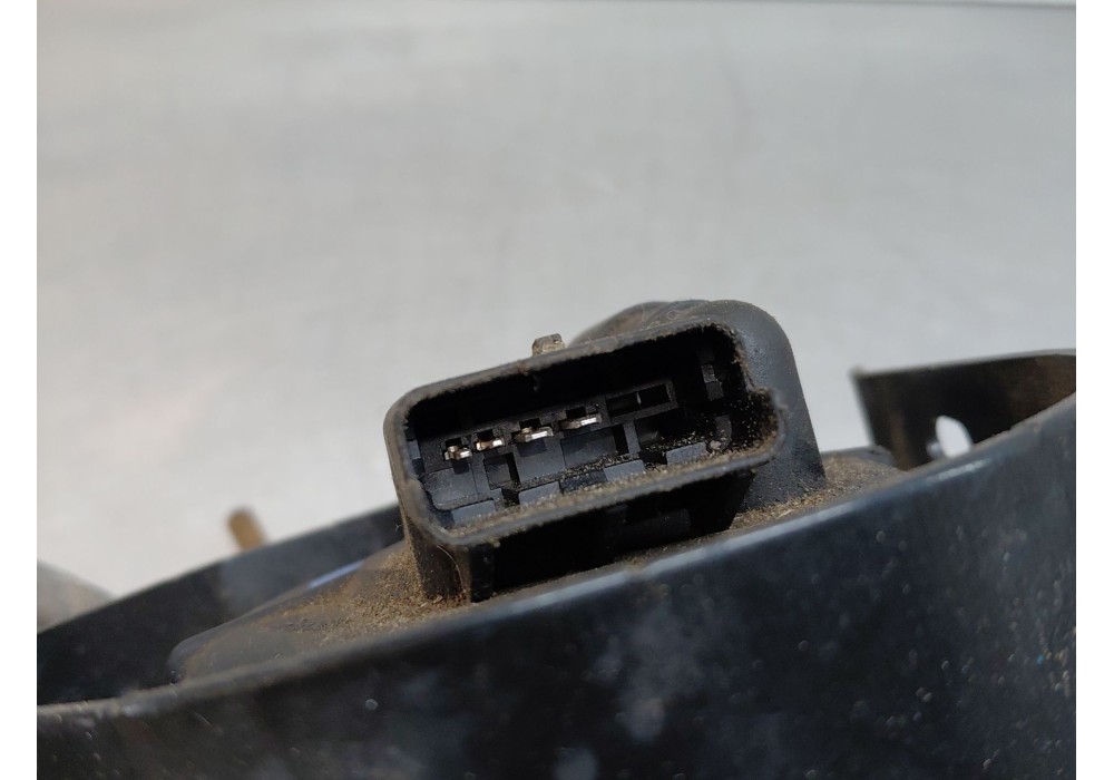 Recambio de filtro gasoil para opel zafira / zafira family b (a05) 1.9 cdti (m75) referencia OEM IAM 13204107  