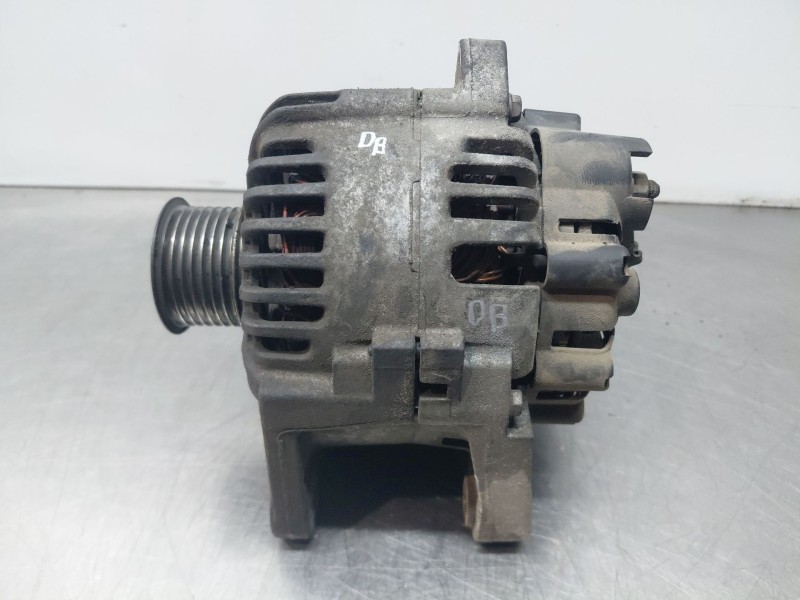 Recambio de alternador para renault megane ii coupé-cabriolet (em0/1_) 1.9 dci referencia OEM IAM 8200667610  