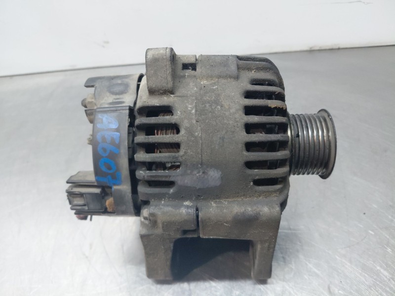 Recambio de alternador para renault megane ii coupé-cabriolet (em0/1_) 1.9 dci referencia OEM IAM 8200667610  